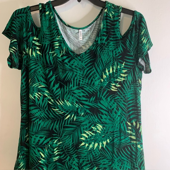 Cathy Palm Tunic Top Womens 2XL Green Flowy Stretch Short Sleeve Cut Outs - Picture 3 of 9